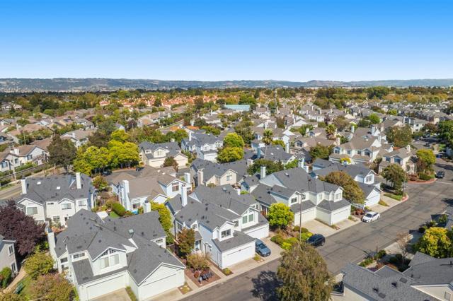 445 Mcdonnel Road, Alameda CA: https://media.crmls.org/mediaz/7321b643-ac57-48f7-8bab-1e1ceb764d9e.jpg