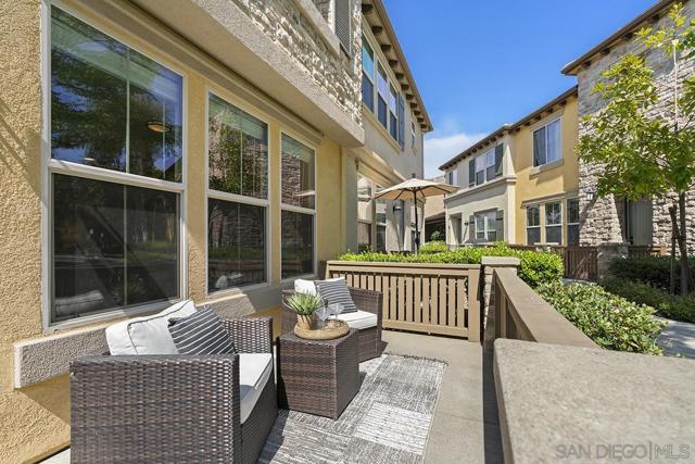 10689 New Grove Trail, San Diego CA: https://media.crmls.org/mediaz/7321c355-bfb6-4944-acdd-78d4af7d4713.jpg