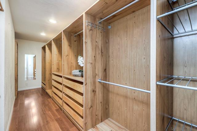 Image 27 of 42 For 2935 Lloyd St