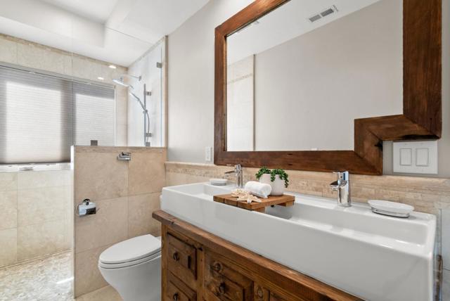 2974 E Cliff Drive, Santa Cruz CA: https://media.crmls.org/mediaz/73234499-32ad-4d9b-b6ac-5f2d359d0026.jpg