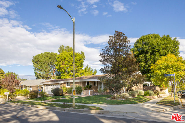 8334 Capistrano Avenue photo 2