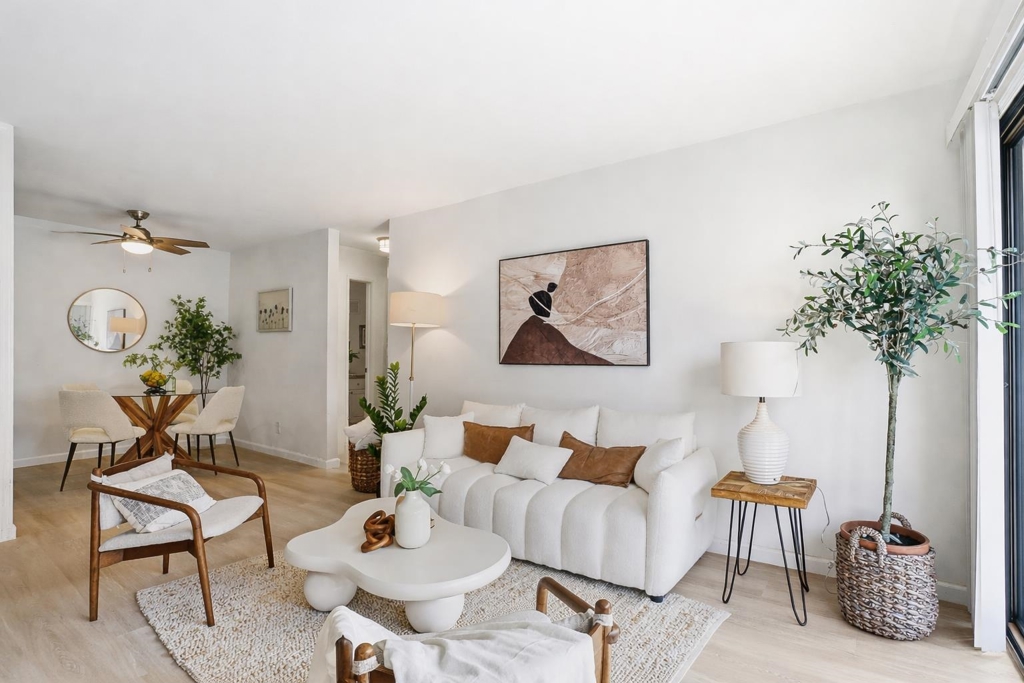 1443 Marchbanks Dr #2