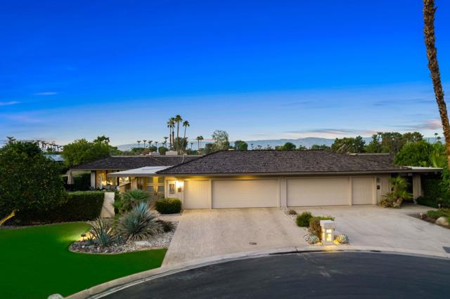 6 Oxford Court, Rancho Mirage CA: https://media.crmls.org/mediaz/7324533f-daf7-4932-a287-e64df25d0b36.jpg