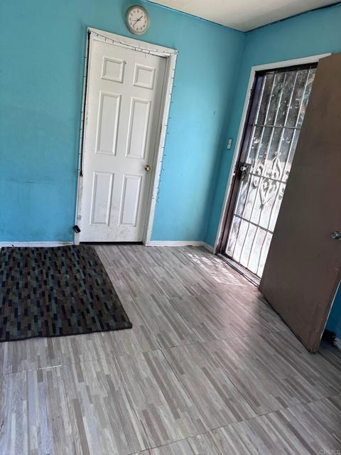 Detail Gallery Image 15 of 31 For 3333 Delta Ave, Long Beach,  CA 90810 - 4 Beds | 3 Baths