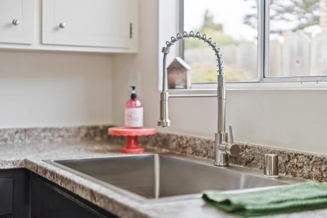 274 Cosky Drive, Marina CA: https://media.crmls.org/mediaz/73254cc2-4568-4c14-8ae2-e912cc331e56.jpg