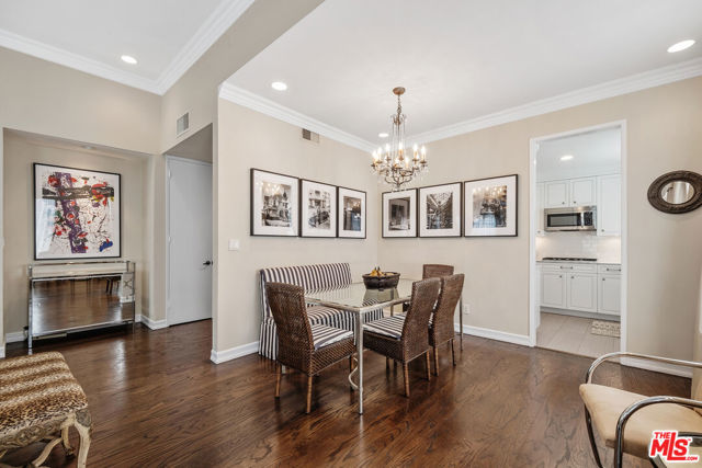 100 S Wetherly Drive, Los Angeles CA: https://media.crmls.org/mediaz/73266b66-8d62-4f8c-9a61-d2c91f43d524.jpg