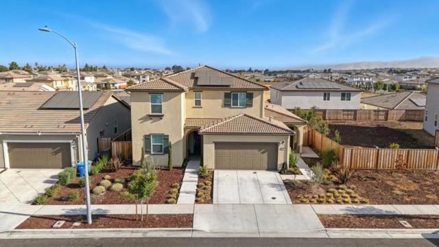 1900 Lotus Court, Hollister CA: https://media.crmls.org/mediaz/7326dc2e-aa58-4259-9b37-52d6293455b3.jpg