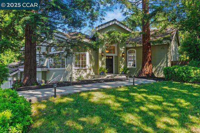 1120 Keith Drive, Concord CA: https://media.crmls.org/mediaz/7326df8b-3385-463b-ba4e-59b21a4de274.jpg