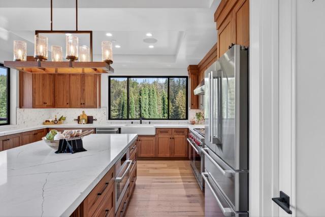 230 Fern Rock Way, Boulder Creek CA: https://media.crmls.org/mediaz/73272dca-6ae6-408a-88a9-951f2919f4b6.jpg