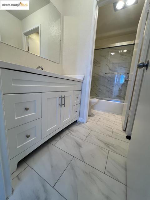 29626 Red Oak CT, Hayward CA: https://media.crmls.org/mediaz/73280241-675a-4fe2-a69c-28e2a31229e5.jpg