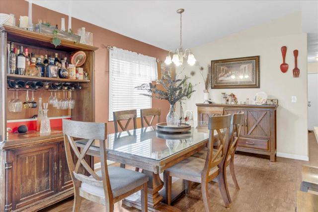 20 Russell Rd Street, Salinas CA: https://media.crmls.org/mediaz/73280282-1d96-484f-90a7-1738b2b92f3c.jpg