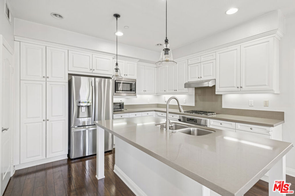 7328cbd5 Cd4d 44a9 89b9 E33034c12b68