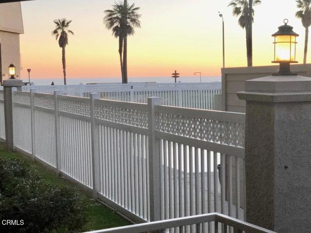 Detail Gallery Image 2 of 23 For 248 E Surfside Dr, Port Hueneme,  CA 93041 - 3 Beds | 2 Baths