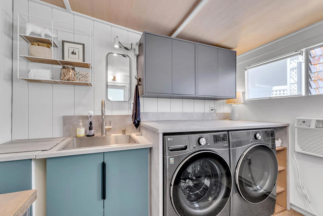 69 Nile Street, Palm Springs CA: https://media.crmls.org/mediaz/732a9dd5-73df-4c3d-9b0a-880e6984e130.jpg