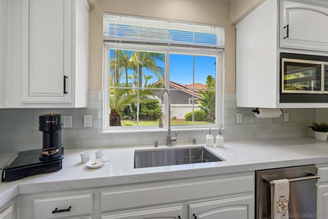 1006 Acero St, Chula Vista CA: https://media.crmls.org/mediaz/732b2381-736c-4862-9201-cd05ad9c9162.jpg