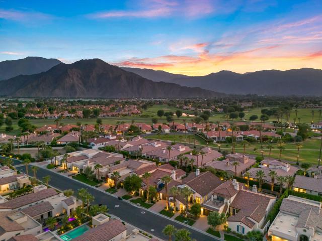 50831 Cereza, La Quinta CA: https://media.crmls.org/mediaz/732d78e3-bbcb-4c11-9cd1-78bfd0034df4.jpg