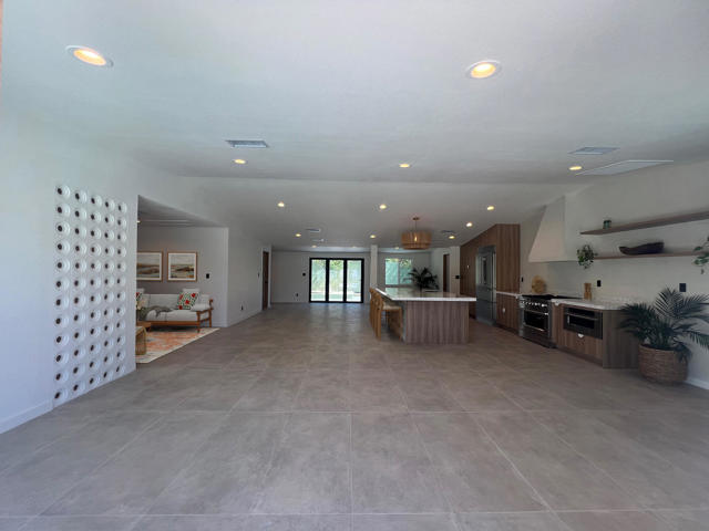 Image 42 of 49 For 3864 Calle San Raphael