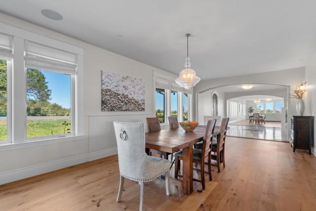 40 S Circle Drive, Santa Cruz CA: https://media.crmls.org/mediaz/732df27e-1528-4fec-99f4-a232506fae82.jpg