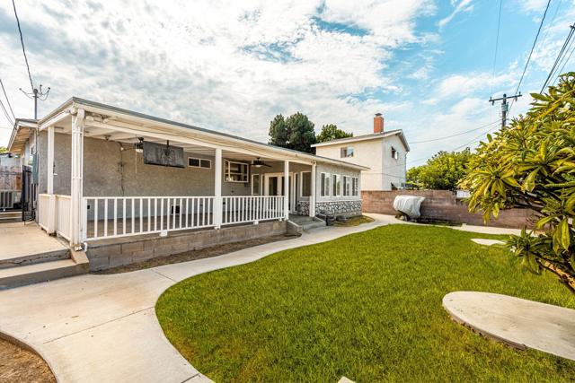 12109 Bluefield Avenue, La Mirada CA: https://media.crmls.org/mediaz/732e69b1-d467-4e30-84ab-634276098d6d.jpg