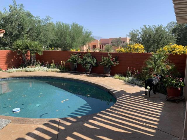 181 Montezuma Dr, Borrego Springs CA: https://media.crmls.org/mediaz/732ed724-c6aa-40c0-806e-1549dc969e60.jpg