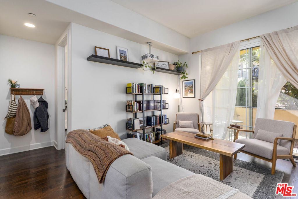 130 N Garden Street #1103