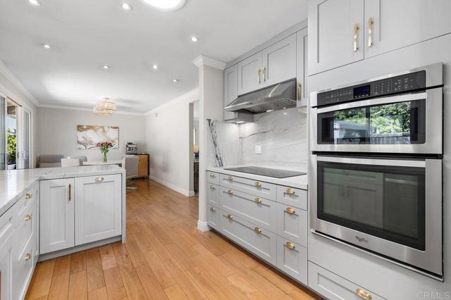 Detail Gallery Image 12 of 31 For 3298 Mercer Ln, San Diego,  CA 92122 - 3 Beds | 2 Baths