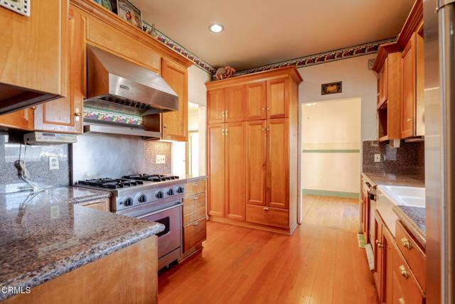 Detail Gallery Image 14 of 44 For 555 Kensington Dr, Fillmore,  CA 93015 - 4 Beds | 3 Baths