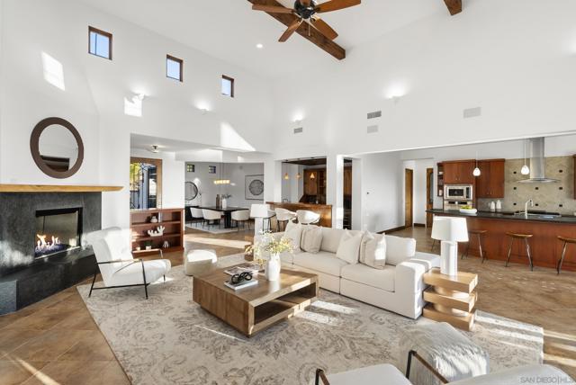 7778 Camino Sin Puente, Rancho Santa Fe CA: https://media.crmls.org/mediaz/73330a78-d662-4850-8b08-b2d57c7f3c8c.jpg