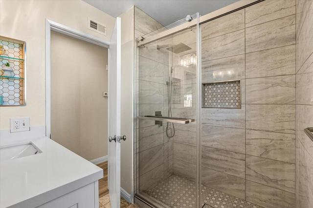 43035 Tennessee Avenue, Palm Desert CA: https://media.crmls.org/mediaz/73337772-5540-4d3d-9797-e6d7860546be.jpg