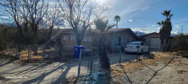 11022 West Drive, Morongo Valley CA: https://media.crmls.org/mediaz/73338b62-fe5d-4052-8e4a-040013f18fb9.jpg