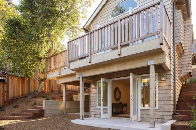 0 Mission 4 NE of 10th Avenue, Carmel CA: https://media.crmls.org/mediaz/7333d417-9221-44a4-a764-395a2c1980a4.jpg