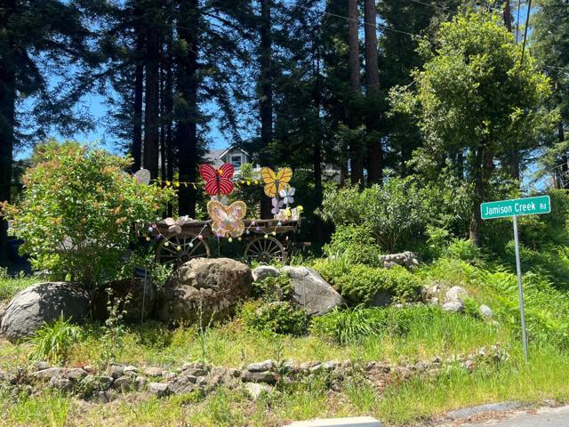 16580 Jamison Creek Road, Boulder Creek CA: https://media.crmls.org/mediaz/7333dbbc-1a2c-4065-adea-f0907a92f514.jpg
