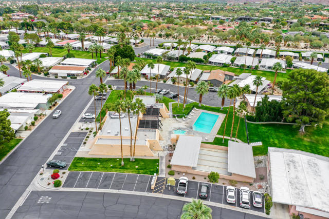 49305 Highway 74, Palm Desert CA: https://media.crmls.org/mediaz/73343731-3e64-474b-99c1-7ed5c0f30c91.jpg