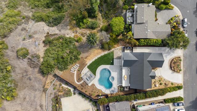 Detail Gallery Image 38 of 42 For 3920 Holly Brae, Carlsbad,  CA 92008 - 6 Beds | 5 Baths