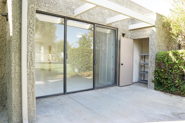1880 Tamarisk Road, Palm Springs, CA 92262