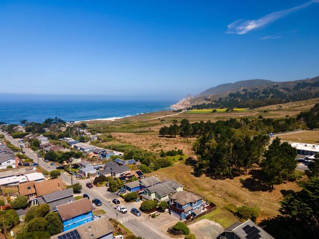 447 3rd Street, Montara CA: https://media.crmls.org/mediaz/733708d2-2705-4c65-be9f-0cfef067daee.jpg