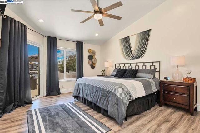 1864 Dune Point Way, Discovery Bay CA: https://media.crmls.org/mediaz/73381858-1b99-48dc-9be5-c36351e56e5d.jpg