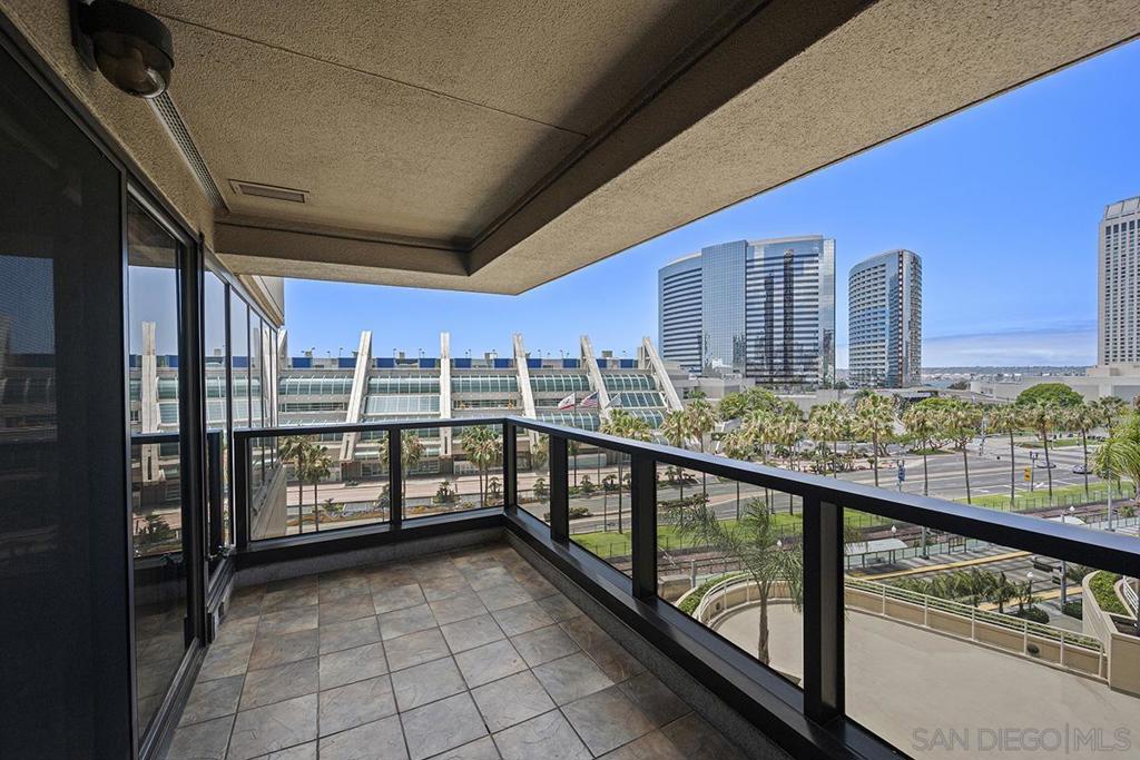 200 Harbor Drive - photo 4