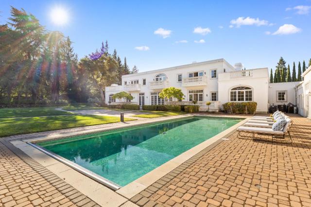 291 Atherton Avenue, Atherton CA: https://media.crmls.org/mediaz/73386915-a72d-4e33-9e07-7cf05c917b8f.jpg