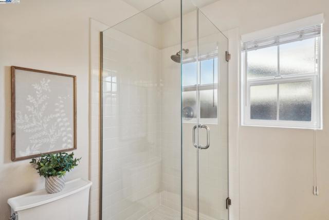 2193 Autinori Ct, Livermore CA: https://media.crmls.org/mediaz/7338ed6b-85c3-4c37-9658-b9156ce68194.jpg