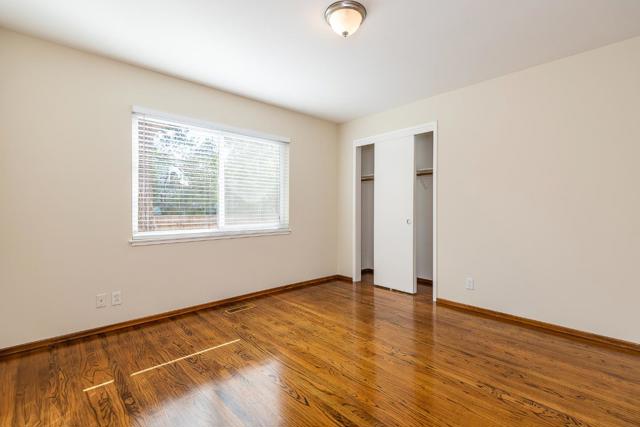 810 Cambridge Avenue, Menlo Park CA: https://media.crmls.org/mediaz/73397ab0-9e70-408d-b1af-88beafaf81fa.jpg