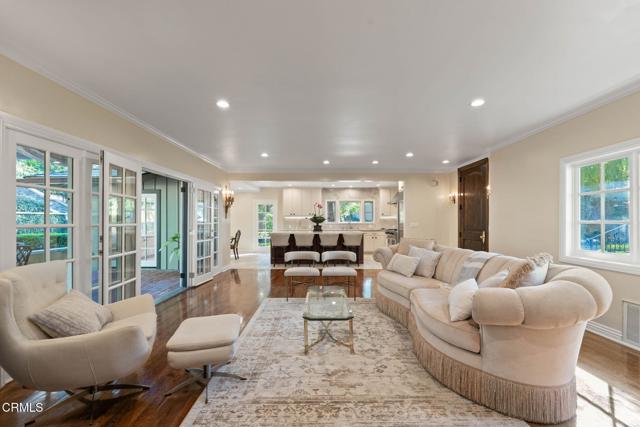 1010 Stoneridge Drive, Pasadena CA: https://media.crmls.org/mediaz/73399a92-9ada-4316-ad12-d3d182c068c9.jpg