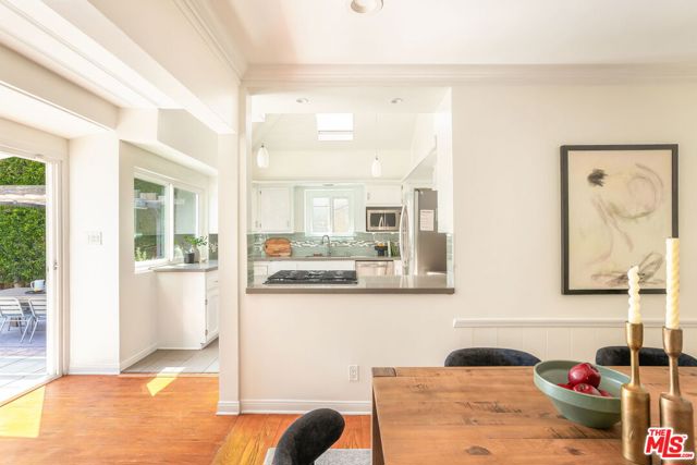 2590 Armacost Avenue, Los Angeles CA: https://media.crmls.org/mediaz/73399f57-6fce-4ff3-8ac2-39c214039d2f.jpg