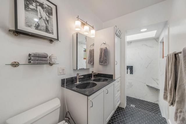 3164 Elm st, San Diego CA: https://media.crmls.org/mediaz/733a332e-95f9-48d5-a2d2-1c929f6971fd.jpg