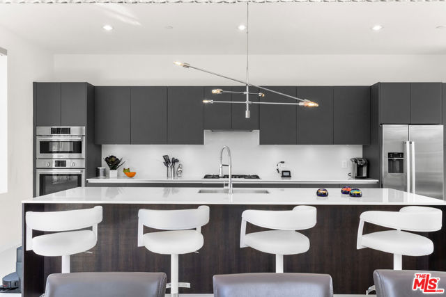 Image 15 of 60 For 4304 Vantage Lane