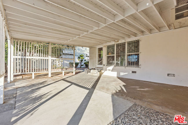 5733 Colfax Avenue, North Hollywood CA: https://media.crmls.org/mediaz/733a7869-c091-4651-a76c-8dc5e8cca28e.jpg