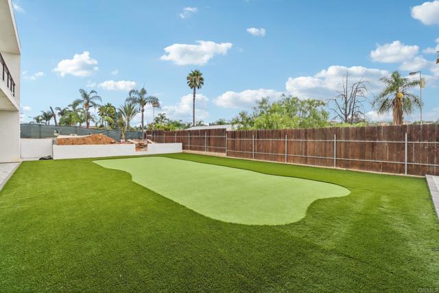 Detail Gallery Image 41 of 52 For 139 Almond Street #41,  Fallbrook,  CA 92028 - 5 Beds | 5/1 Baths