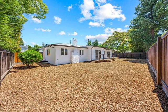 1133 Crowe Place, Concord CA: https://media.crmls.org/mediaz/733bc177-4551-4aa1-9123-8f9839b71a9a.jpg