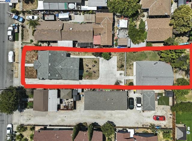 80 Pickford Ave, San Jose CA: https://media.crmls.org/mediaz/733c9013-710f-4573-88d3-c8a70b644233.jpg