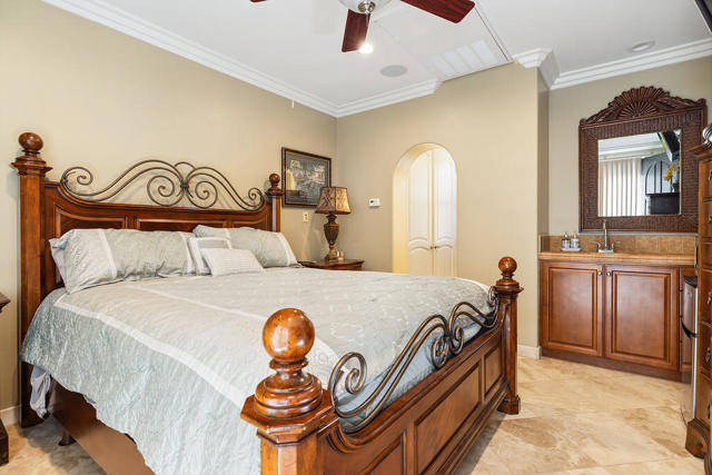 9 Via Santanella, Rancho Mirage CA: https://media.crmls.org/mediaz/733d8bac-6fe3-44df-b058-f62b392c2e3d.jpg